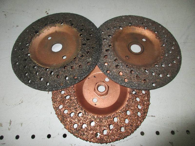 lot 117 image: 3 tire grinding plates