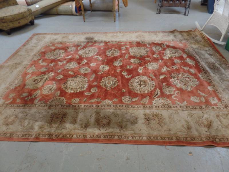 AREA RUG