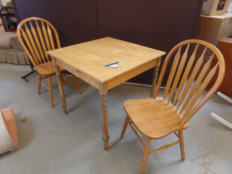 TABLE AND CHAIRS