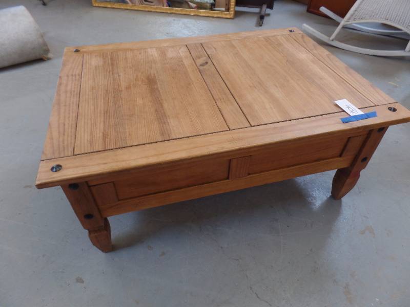 COFFEE TABLE