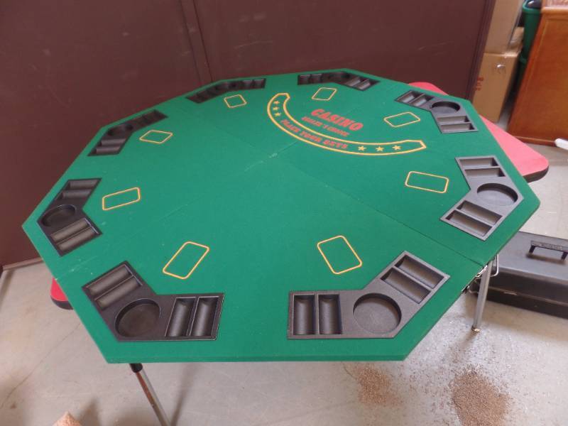 GAME TABLE AND BBQ