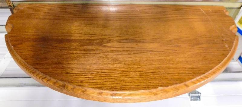 lot 1032 image: POOL CUE STAND & DRINKS TABLE