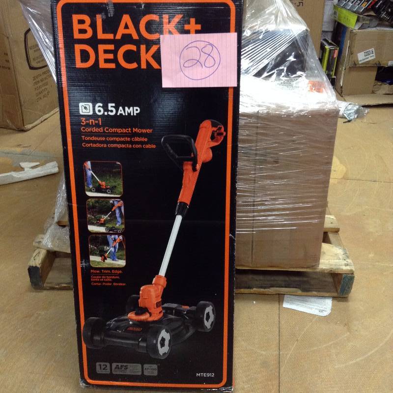 Black and Decker 12 in. 6.5 Amp Electric 3-in-1 Trimmer and Edger and Mower never used