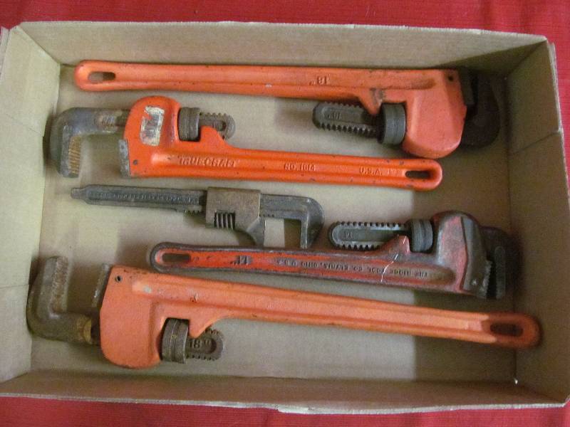 pipe wrenches