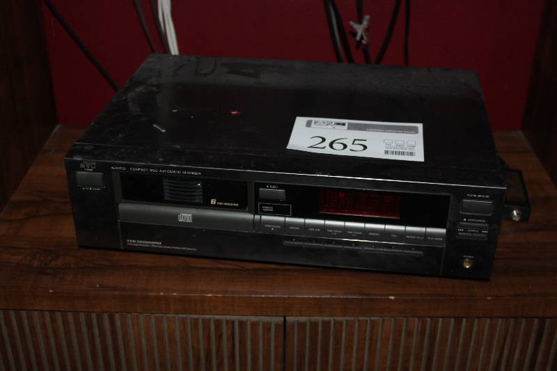 lot 265 image: JVC XL-M505 Compact Disc 6-Disc Automatic Changer
