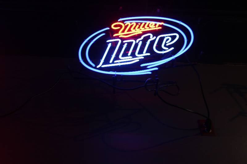 lot 40 image: Miller Lite Neon Light