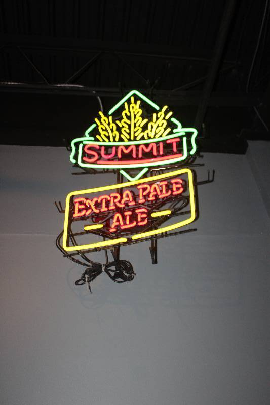 lot 43 image: Summit Extra Pale Ale Neon Light