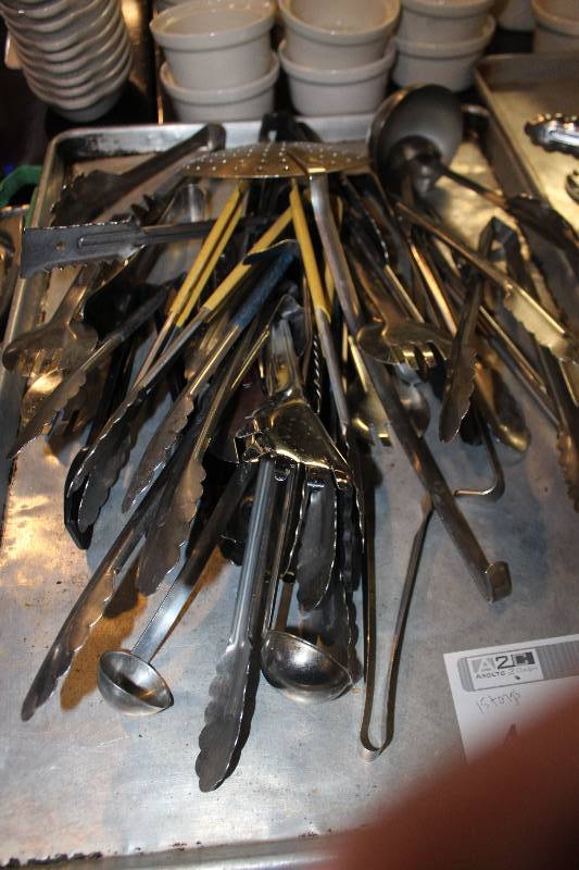lot 469 image: Lot of (15) Food Tongs