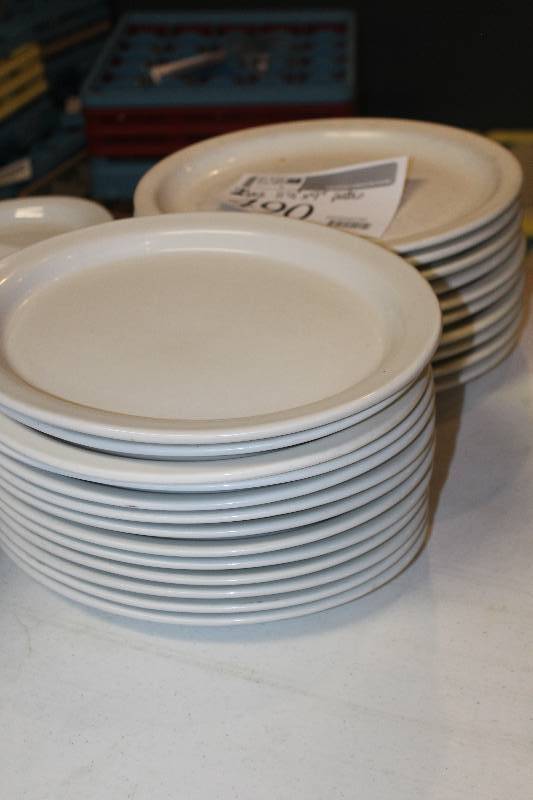 lot 490 image: Lot of (3) Iti China 11.5x9in. Steak Plates