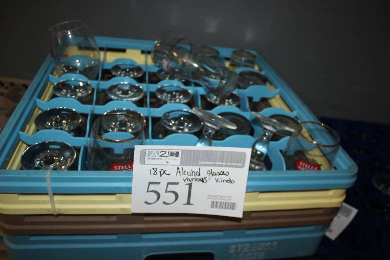lot 551 image: Lot of (18) Beer Glasses