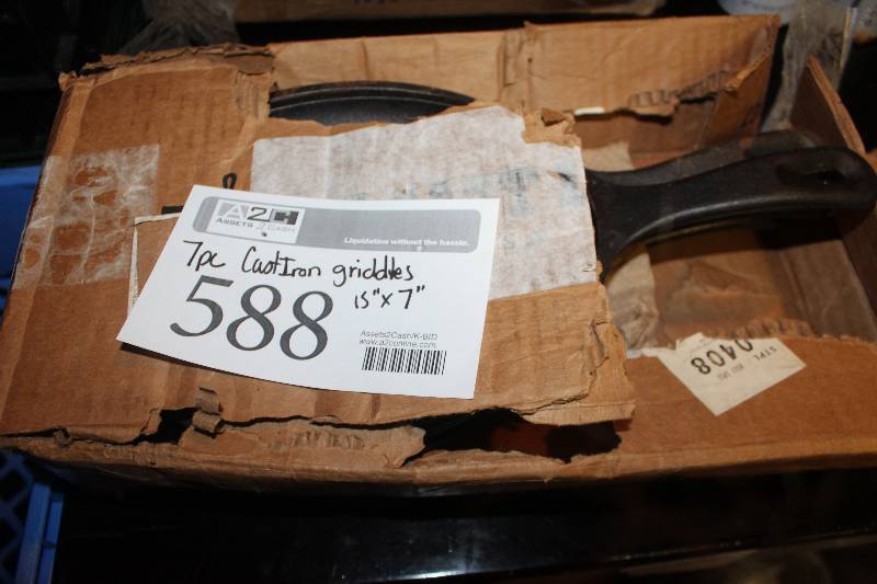 lot 588 image: Lot of (7) Cast Iron Griddles