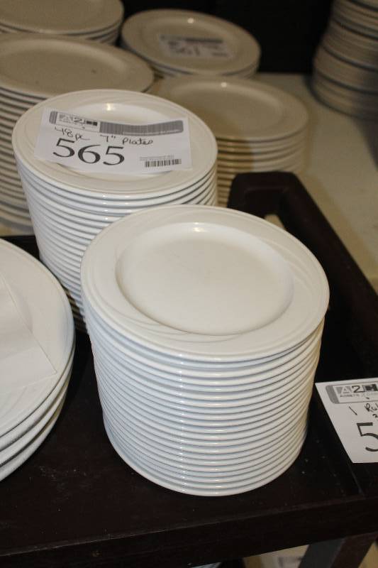 lot 565 image: Lot of (48) Syracuse China 7in. Plates