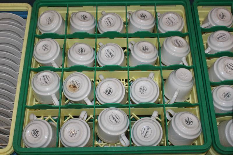 lot 527 image: Lot of (32) Syracuse China Coffee Cups