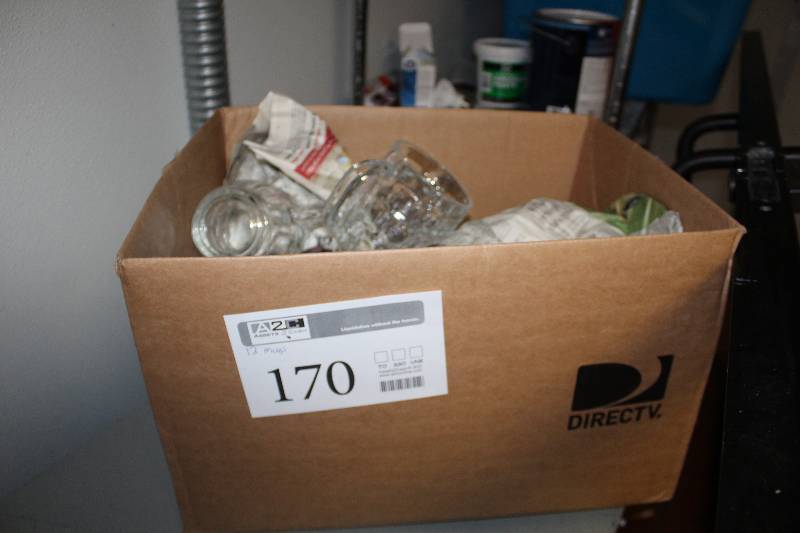 lot 170 image: Lot of (12) Glass Beer Mugs