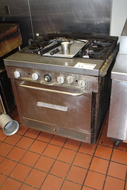 lot 11 image: Southbend NSF Commercial Stainless Steel 4-Burner StoveOven