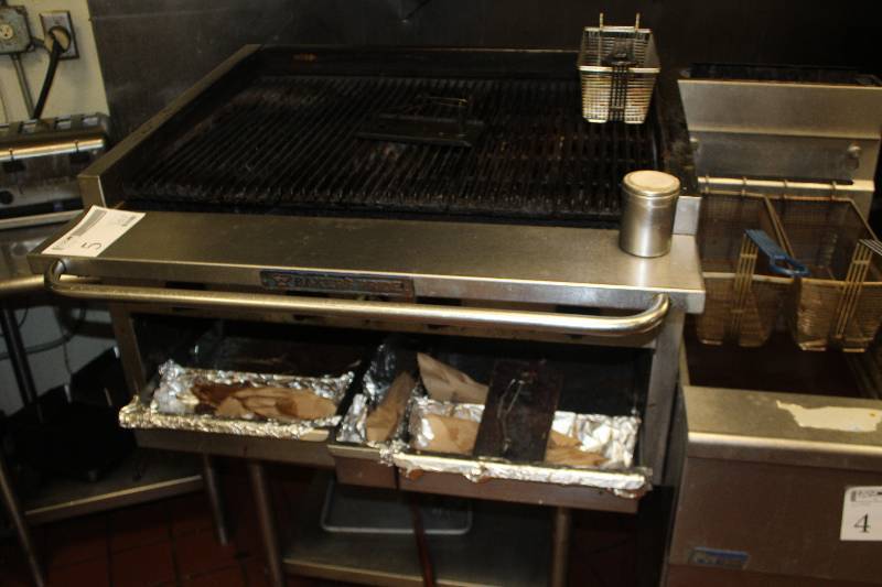 lot 5 image: Bakers Pride Stainless Steel Rolling Grill