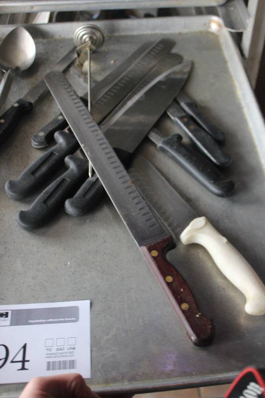 lot 194 image: Lot of (10) Kitchen Knives