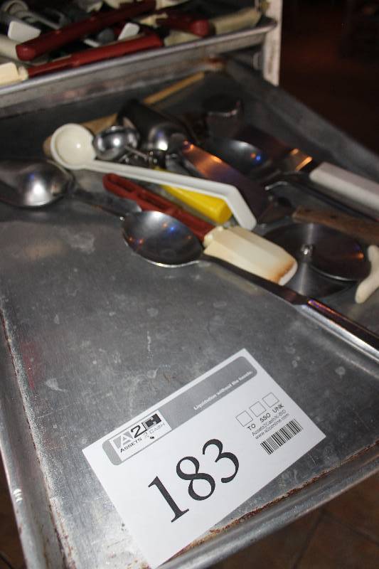 lot 183 image: Kitchen Utensils