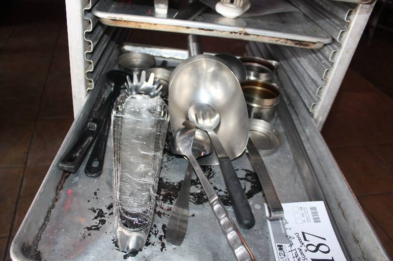 lot 187 image: Lot of (28) Kitchenwares Includes 4) Metal Tongs, 16) Ice Cream Scoops, 6) Spoons, 2) Burners