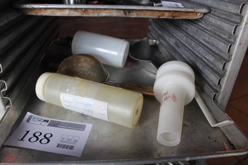 lot 188 image: Misc Kitchenwares