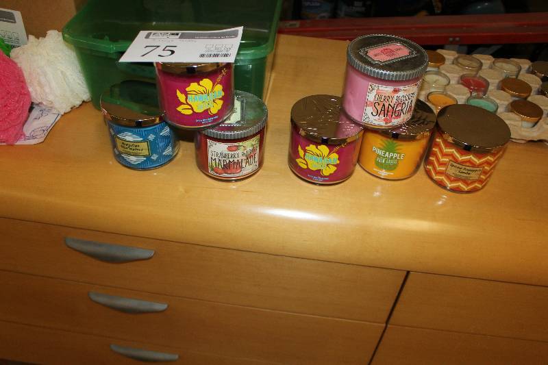 Lot of (7) Large Scented Candles