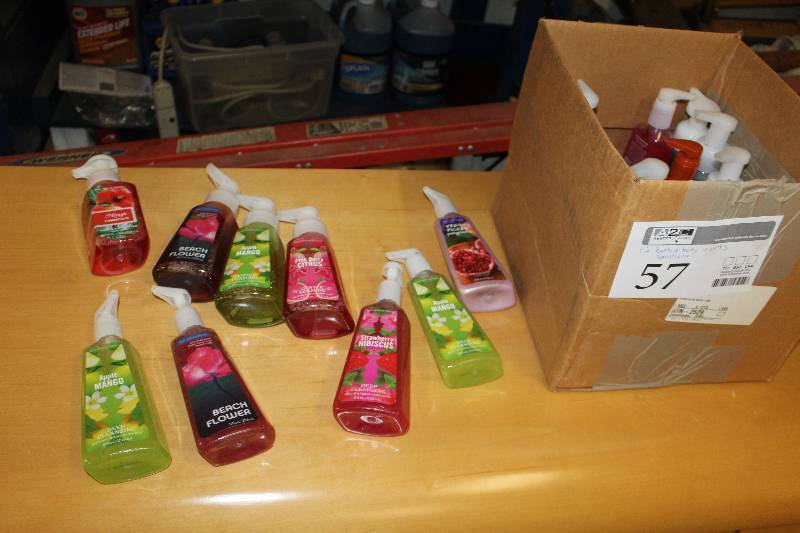 Lot of (12) Bath & Body Works Scented Anti-Bacterial Soaps