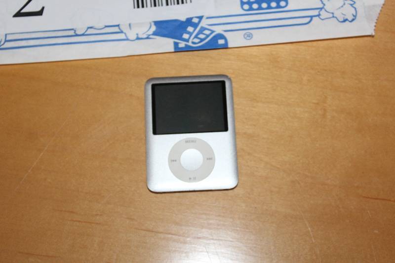 iPod 4GB