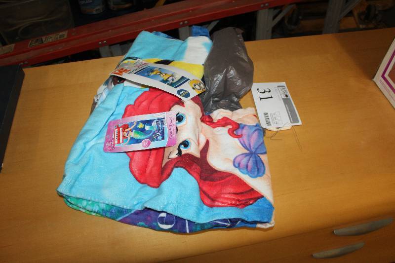 Lot of (2) Beach Towels