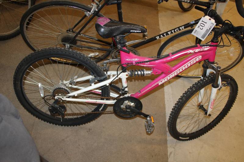 Mongoose 22in. Trail Bike