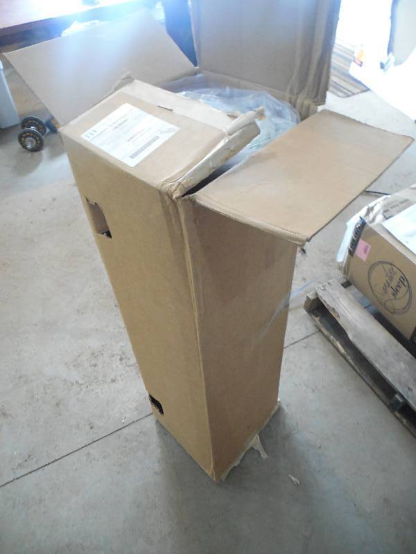 lot 34 image: Finale 10-Inch Innerspring Mattress TWIN