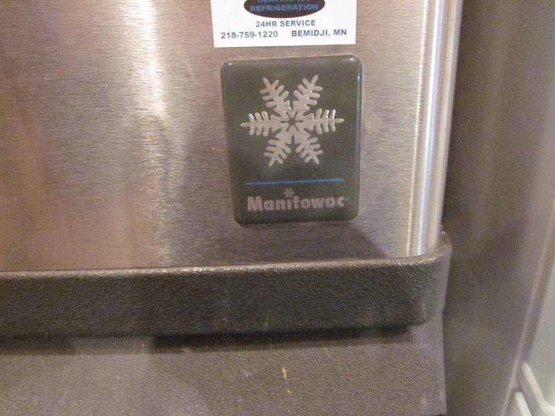 lot 01 image: Manitowoc Ice Machine