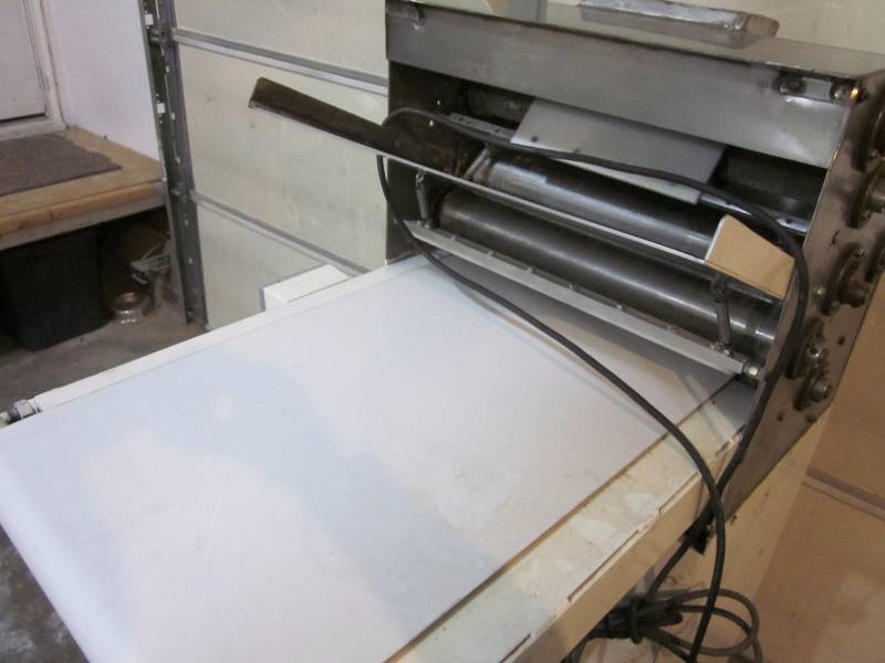 lot 4 image: Custom Built Rol Sheeter