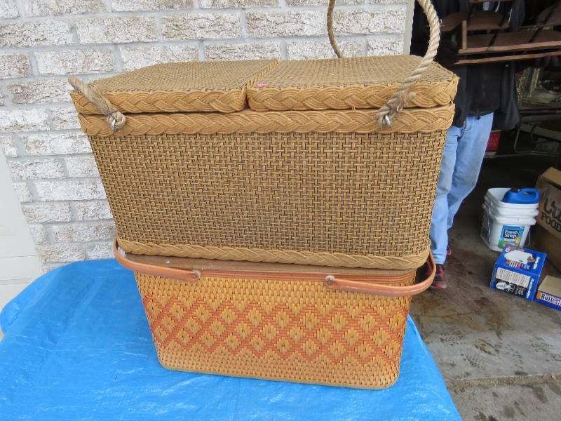 Vintage Picnic Baskets