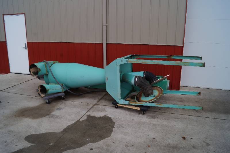 lot 9 image: Commercial Dust Collection System