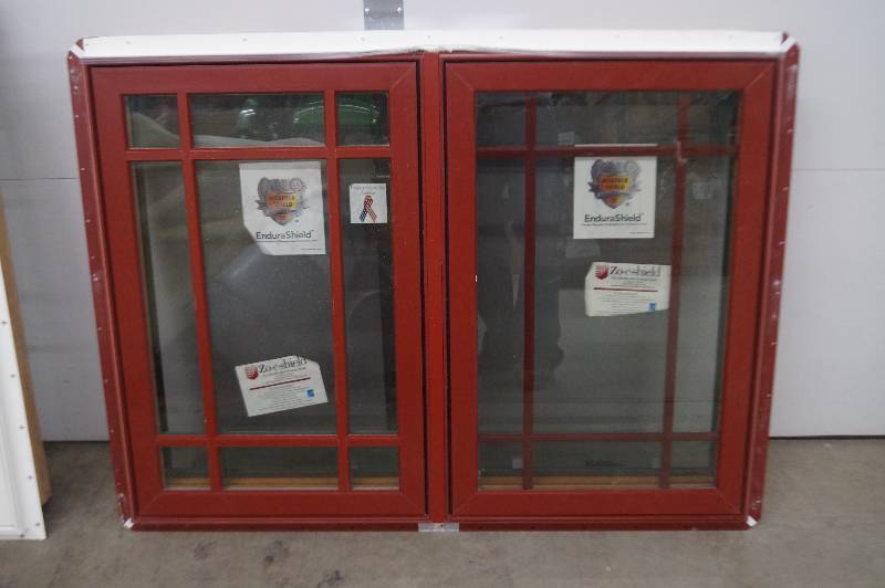 lot 12 image: Window
