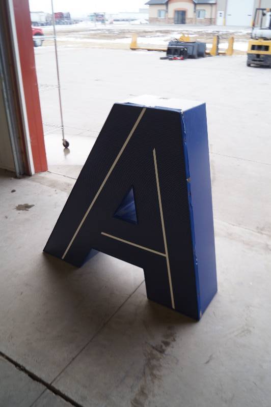 lot 39 image: Large Lighted Letter