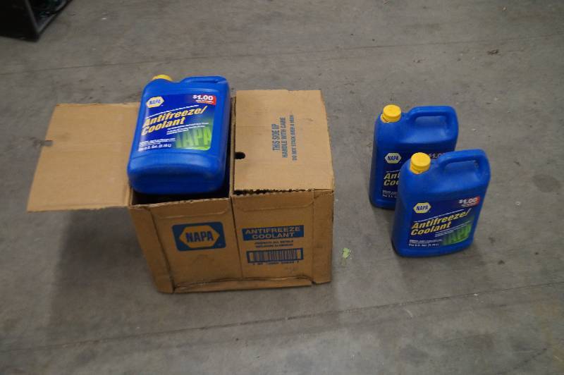 lot 51 image: AntifreezeCoolant