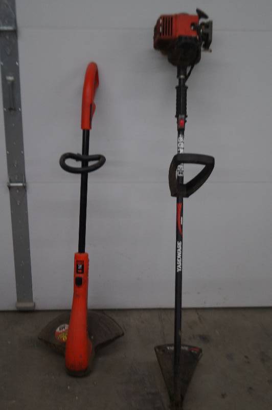 lot 53 image: Weed Wackers