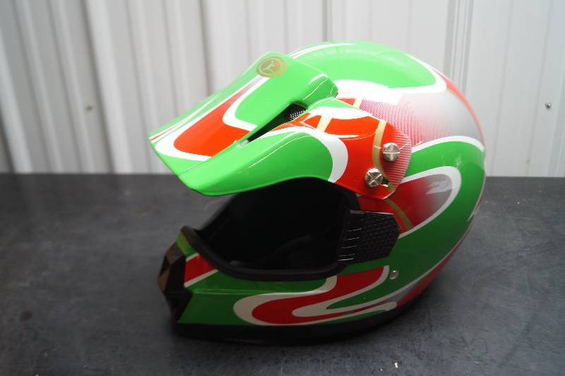 lot 74 image: Snowmobile Helmet