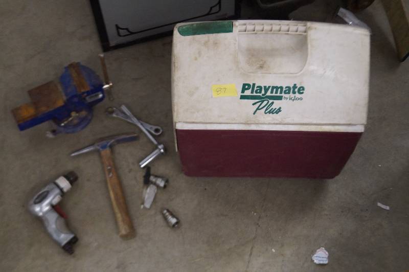 lot 87 image: Vise,Wrench,Socket & More