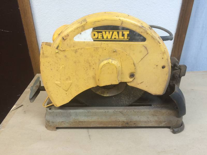 lot 9 image: DeWalt Chop Saw