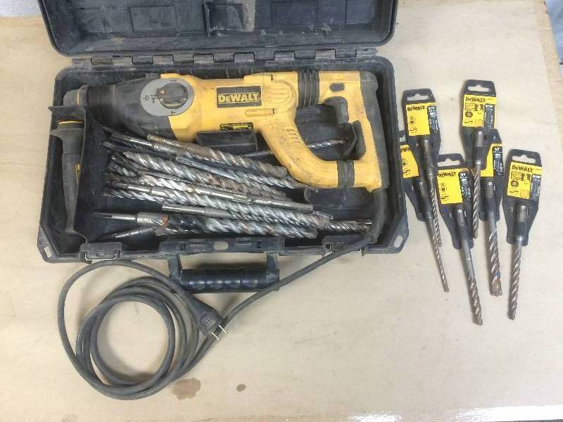 lot 10 image: DeWalt Hammer Drill & Bits