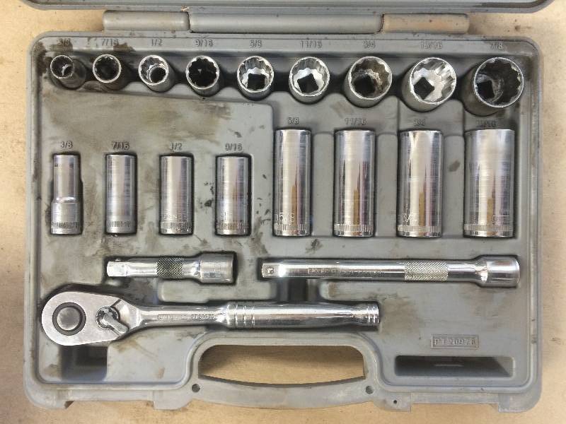 lot 17 image: 38 Drive SAE Socket Set