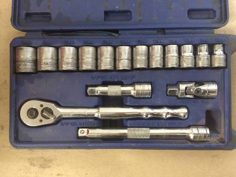 lot 20 image: 38 Drive Metric Socket Set