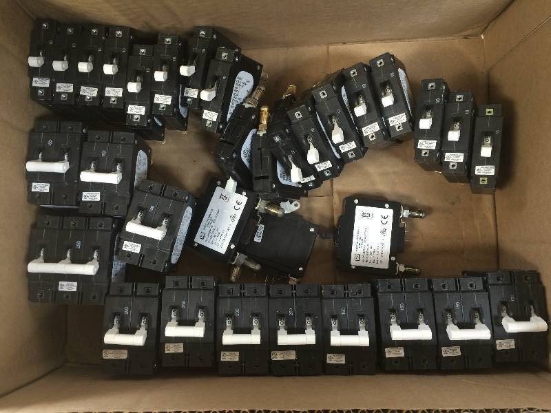 lot 56 image: Airpax Breakers