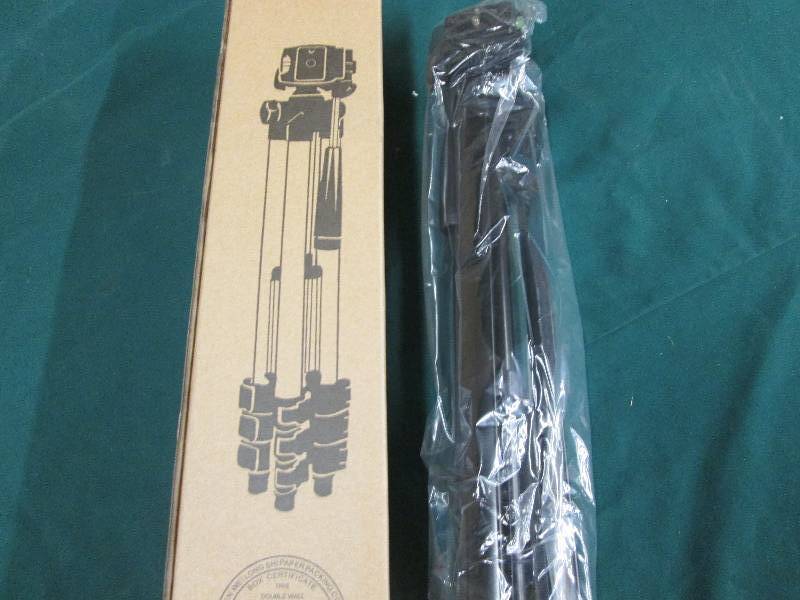 Window Fx Tripod Stand open box...