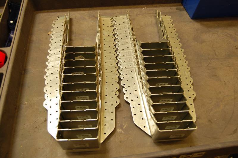 lot 9 image: USP Truss Hangers 2 x 10-12