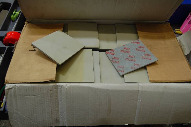 lot 14 image: Super Fine Foam pads
