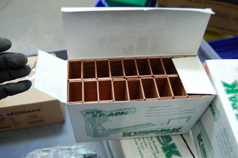 lot 33 image: 34 Carton Closing Staple