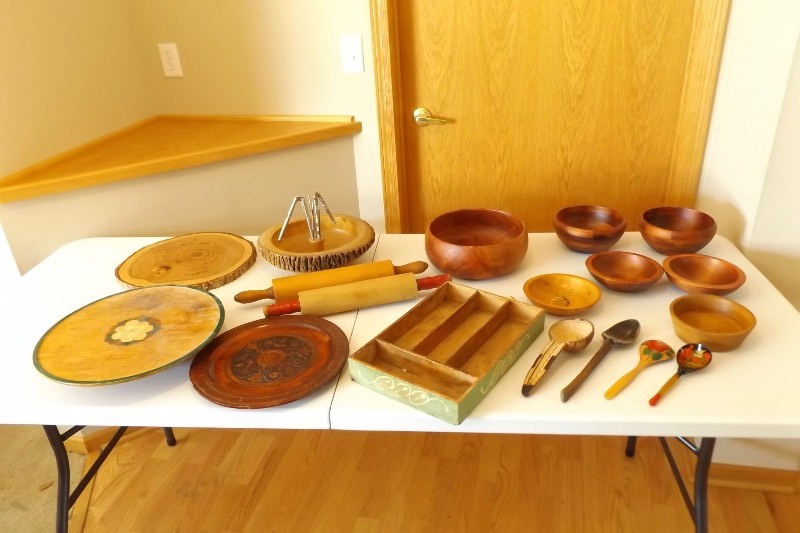 lot 3 image: Lot of Antique and Vintage Wood Bowls, Utensils, etc.